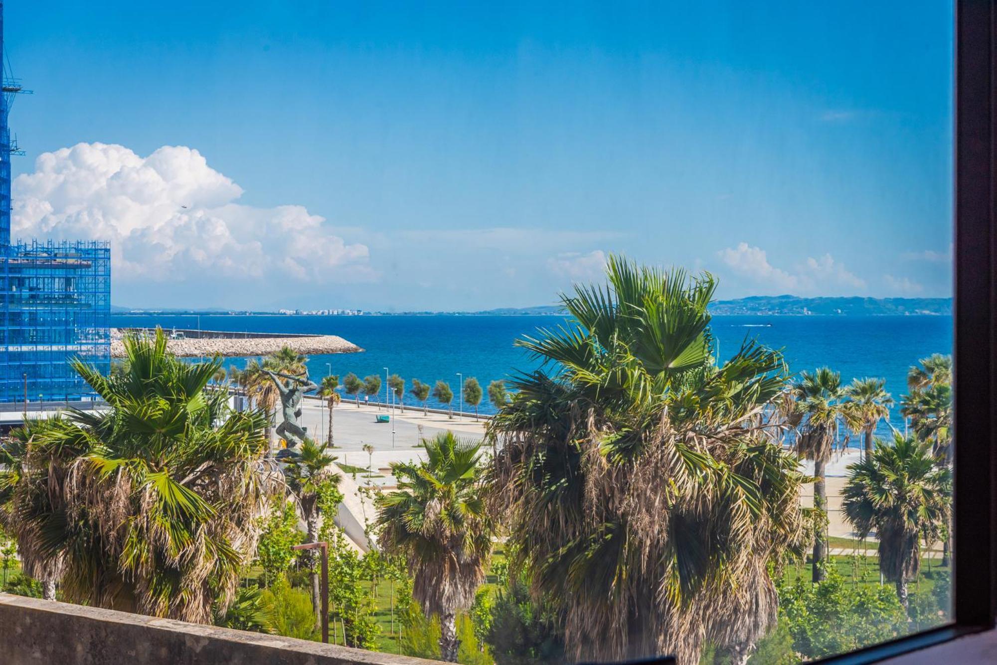 Marina Luxury Suites By Ps Durrës Esterno foto