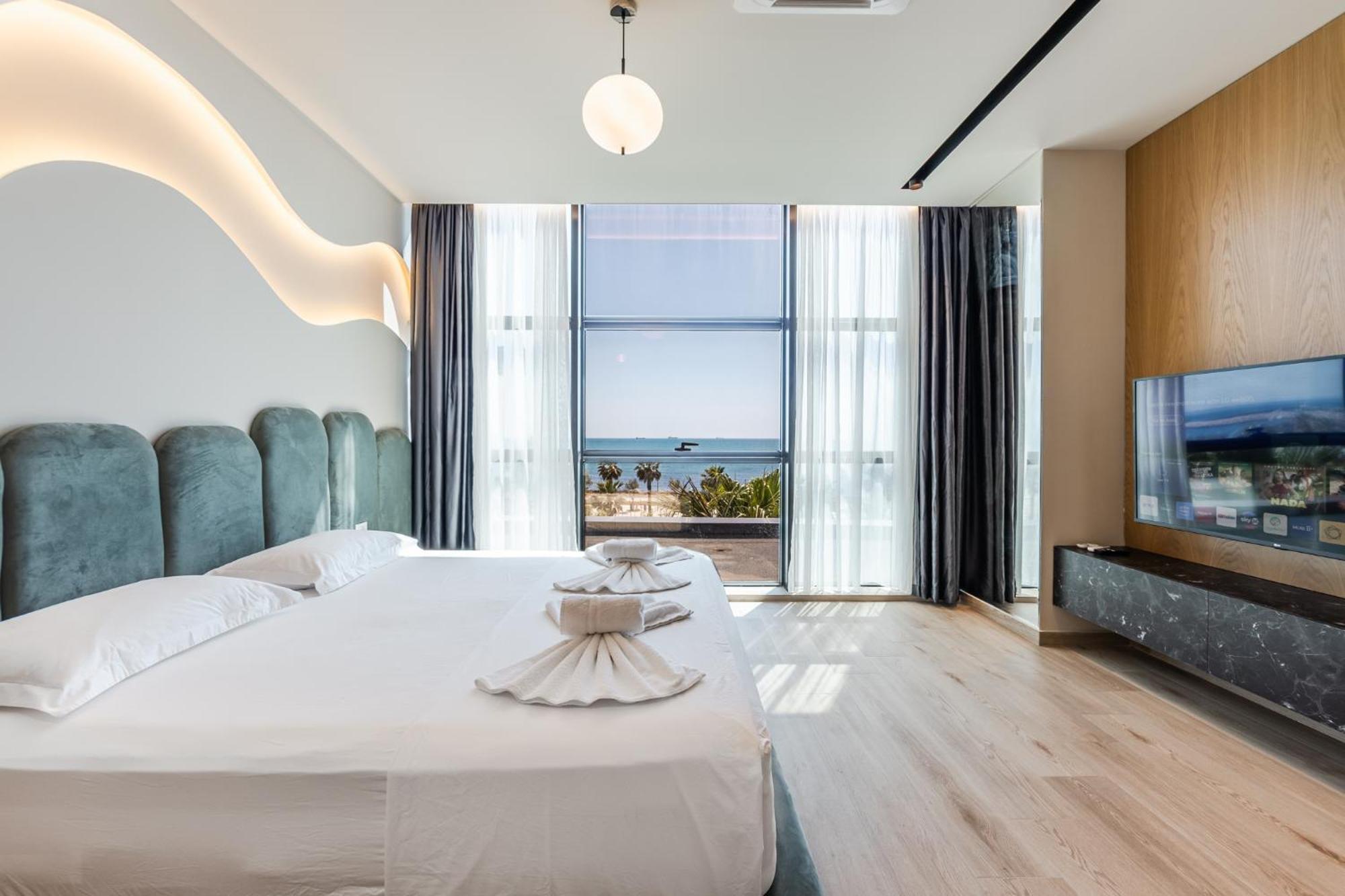 Marina Luxury Suites By Ps Durrës Esterno foto
